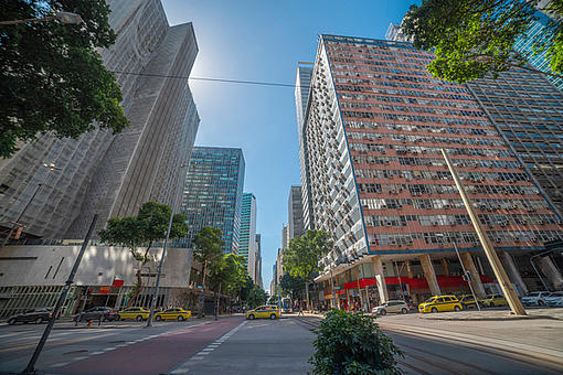 INH_62097_08826